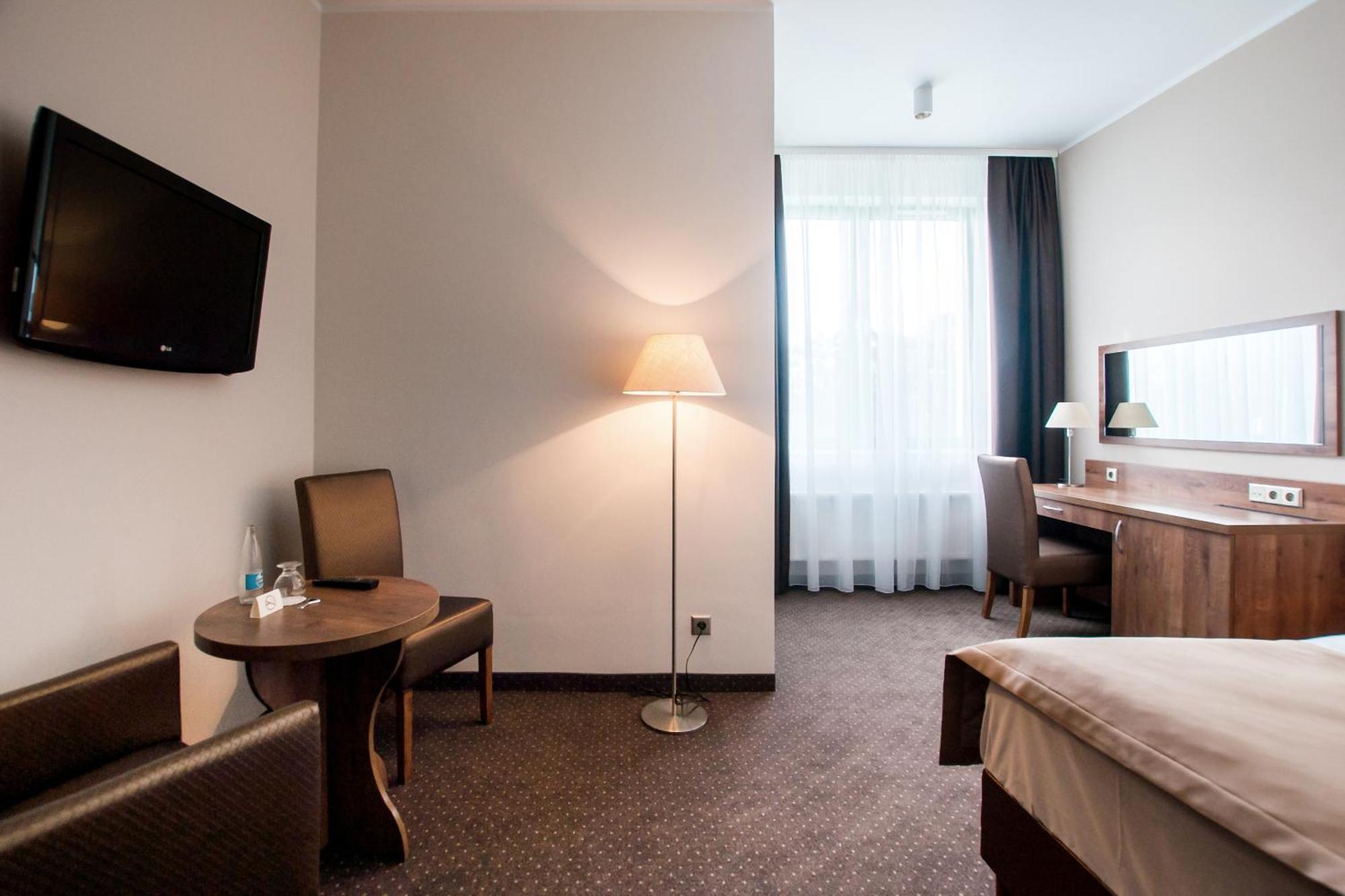 Hotel Gem Breslau Zimmer foto
